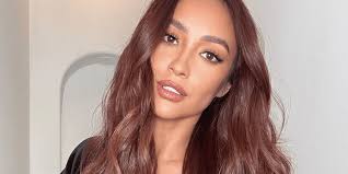 15 Cherry Cola Hair Ideas for a Smooth, Velvety Hair Change