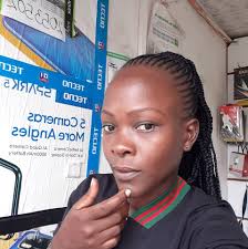 3 words to describe these free size brocade boubou dresses: ❤️ luxurious ❤️  elegant ❤️ timeless And, because of the love you showed these dresses,  Fashionable Sarabi has restocked them(limited pieces though)