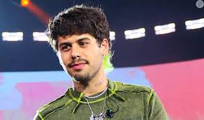 Cantor Zé Felipe é processado e acusado de abandonar funcionário após AVC