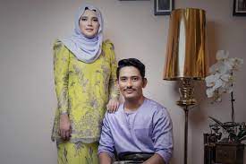 Kami sangat berbesar hati dan berterima kasih pada sahabat baik kami, fazura kerana memilih rizman ruzaini untuk menghasilkan semua. Empat Tahun Menunggu Pereka Fesyen Ruzaini Jamil Bakal Bergelar Bapa Akhirnya Allah Makbulkan Doa Kami 4 Bulan Lalu Hiburan Mstar