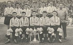 The 1995 scottish cup final was played between celtic and airdrieonians at hampden park on 27 may 1995. 1961 Scottish Cup Winners Dunfermline Athletic Football Club