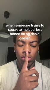 Daniel Caesar Songs: Embracing the Moment with Violet