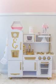 Well, let your little master chef in the making enjoy the experience of being in the kitchen with kidkraft's dummy vintage kitchen! Pin On Ideas Cute Stuff For Kids