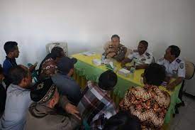 5 tuntutan hendaklah jumlah perjalanan terkumpul (accumulatedtrips) bagi tempoh satu bulan dengan. Melintasi Jalan Raya Kereta Kelinci Dan Bus Tayo Akan Ditertibkan Halaman All Kompas Com