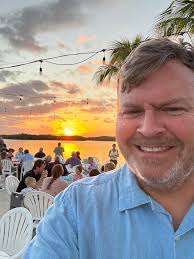 Who can provide trustworthy dog walking services in Murray Hill