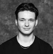 Kevin Lisby's Instagram, Twitter & Facebook