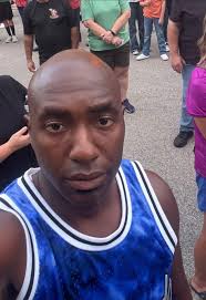 ANY MOBILE CAR AUDIO SPECIALIST AVAILABLE ASAP TO COME LOOK AT MY RADIO AND  SUBS. JUST STOPPED WORKING ONE DAY. WILL BE COMPENSATED