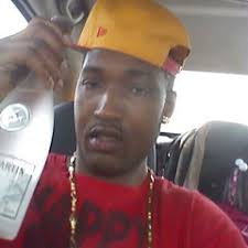 Listen to 13 Lifetime Achievement by Lloyd Banks in G-Unit