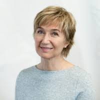 Tina Mackenzie's Instagram, Twitter & Facebook