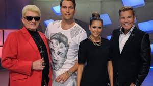Mandy capristos steckbrief lässt schon in jungen jahren auf eine karriere im showbusiness schließen. Eklat Zum Start Von Dsds 2015 Mandy Aufs Ubelste Beschimpft Panorama Stuttgarter Zeitung