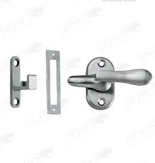 Bund pernah gak pas masuk ke rumah tetangga atau sodara atau siapapun yang membuat bunda jadi. Kunci Pintu Kaca Dan Handle Jendela Di Maluku