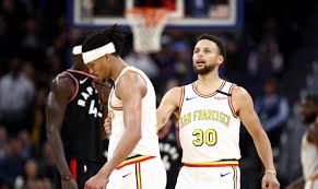Stay up to date with nba player news, rumors, updates, social feeds, analysis and more at fox sports. Warriors Steph Curry Defends Damion Lee After A Bad Sequence
