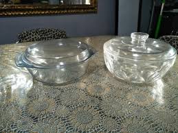 Inspired by the classic look of vintage tin camp wares and updated with modern dining profiles, this coupe melamine platter lives in the playful middle ground between glamour and camping. Marimex Glass Serving Dish With Lid And Pyrex Ovenware Transparent Glass Bowl Furniture Home Living Kitchenware Tableware Other Kitchenware Tableware On Carousell