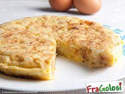 A questo punto, mettiamo la padella sul fuoco e facciamola scaldare a fuoco medio per un paio di minuti. Come Rendere Gonfia E Soffice Una Frittata Guida E Consigli Fragolosi