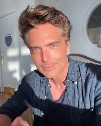 Keep your face always toward the sunshine