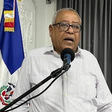 El Instituto Duartiano continuó su programa de proyección al líder  trinitario y Fundador de la República, Juan Pablo Duarte y Díez, con la  puesta en mano de un busto del Patricio, el