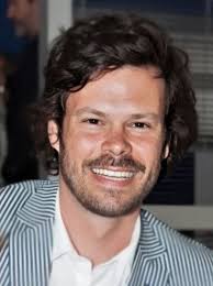 João de Queiroz Pereira LAGOS ®