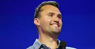 William Becomes a Model Prince ... in Wax