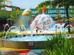 Alaska waterboom, area rekreasi di tengah hutan jati tepatnya di desa polokarto, sukoharjo. 12 Tempat Wisata Di Sukoharjo Yang Anda Harus Tahu