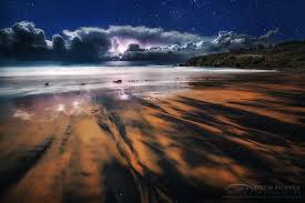Late Evening Storm Front Works It S Way Up The East Coast Of Nsw Australia Image Taken From Emerald Beach Nature Travel Lightning Photos Bad Storms