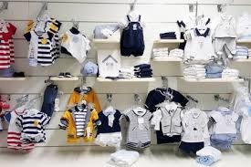 Le collezioni di abiti da cerimonia bambini a modica proposte nel nostro punto vendita si distinguono per eleganza, originalità e praticità. Mondo Piccino Modica Prima Infanzia Premaman Articoli Per Bambini Corredino Culle Passeggini Carrozzine