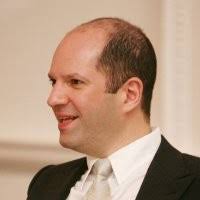 400+ profilů „Rebuck“