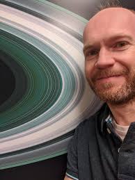 Peter Vickers's Instagram, Twitter & Facebook