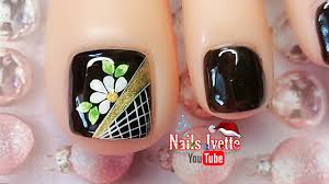 Check spelling or type a new query. Diseno De Unas Para Pies En Negro Con Flor Muy Facil Unas Para Principiantes Flowers Nail Art Youtube