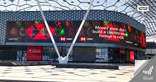 Hsbc dubai branches and opening hours. Hsbc Bank Inspires People On Dubai S Billboards Ensuring Together We Thrive Insite Ooh Media Platform Outdoor Advertising Campaigns