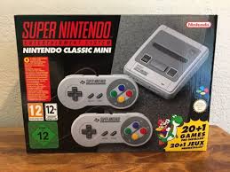 Super nintendo entertainment system, su diseño retro y la lista de juegos incluida la convirtieron en la la llegada de la snes classic sigue el enorme éxito de la nes mini, cuyos envíos a las tiendas nunca podrían haber cubierto la enorme demanda. Super Nes Classic Mini Snes Eu Version Classic Mini Nintendo Konsole
