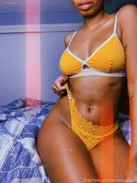 Vanessa Aevon nude - VoyeurFlash.com