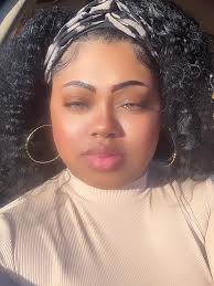 💇🏽‍♀️ Hair Refresh with Red by Kiss ✨ I used the Red by Kiss Vivid &  Shine hair dye in Jet Black, and let me just say… it was exactly what i