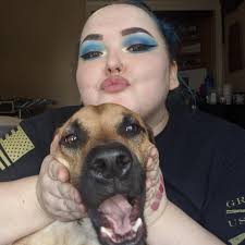 Anyone here successfully help their anxiety eating a keto diet? Or just  eating clean? I am so close to going back to medication but am wanting to  try changing my diet first