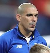 Zkušený uruguayský obránce hrával za benficu a od léta 2015 je hráčem fc porto, jeho posledním zápasem bude pohárové finále proti. Og6dl7ya0gpcim