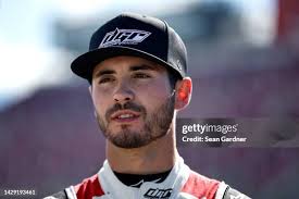 194 Photos & High Res Pictures