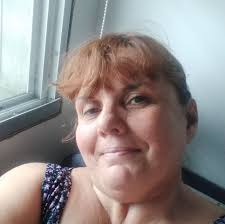 Hola. Vine del interior y hace un año que estoy consiguiendo solo changas.  Ahora estoy parada y buscando trabajo para cuidar enfermos, que es en lo  que siempre me desempeñe y estoy