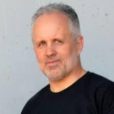 Justin Stringfellow's Instagram, Twitter & Facebook