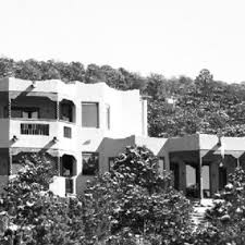 Corman is dedicated to providing his patients with the best possible care. Pdf The Amenity Migrants Ecological Challenge To Contemporary Shangri La