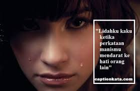 Nah berikut ini akan kami berikan beberapa contoh. Kata Kata Sedih Menyentuh Hati Wanita Terbaru Captionkata Com 2021 Caption Dp Bbm Kata Bijak Terbaru