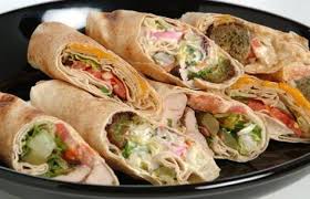 Chawarma Au Poulet Avec Du Bon Pains Arabes Une Recette Qui Est Devenue Tres Populaire Si Delicieuse Et Si Faci Recette Chawarma Chawarma Recettes De Cuisine