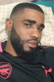 L'élégante femme Katangaise Ornela Ngoy souhaite une bonne fête Pascale à  tous ♥️