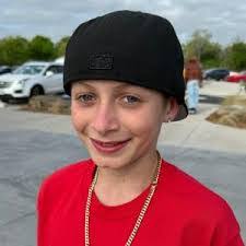 Gavin Quick's Instagram, Twitter & Facebook