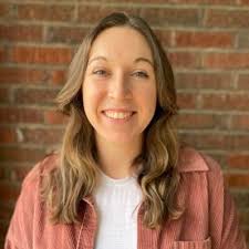 Ashley Cutshall's Instagram, Twitter & Facebook