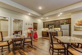 Quality Experiences Quality Life There S A Brilliant Spirit In All Of Us Clear Fork S Staff Is Specially Trained To Brin Assisted Living Senior Living Home