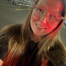 Store in red only 2 offers smh I don't get it