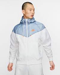 This women's nike woven jacket is designed with a large hood and mesh lining to help you stay dry and comfortable in style. Nike Sportswear Windrunner Men S Hooded Jacket Nike Id