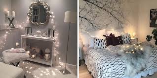 The small fairy lights and festive pillows help out although the breeze is freezing, a touch of sunlight in a bedroom with a christmas and wreath brings in all the warmth you'll need to get that afternoon. Dorm Decorating Christmas Lights Bedroom Decor