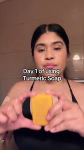 Also the kitty 😇 #fyp #reviewingproducts  ##foryou##turmericsoap##foryoupage##brighteningsoap