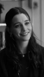 So excited I got to meet Henry Thomas aka younger Hugh Crain from Haunting  of hill house, Fredrick Usher from Fall of the house of Usher and Elliott  from E.T. Very happy