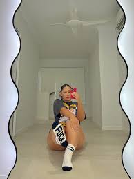 You Wont BELIEVE What LollieCakez Posted On OnlyFans - Truth or Fiction